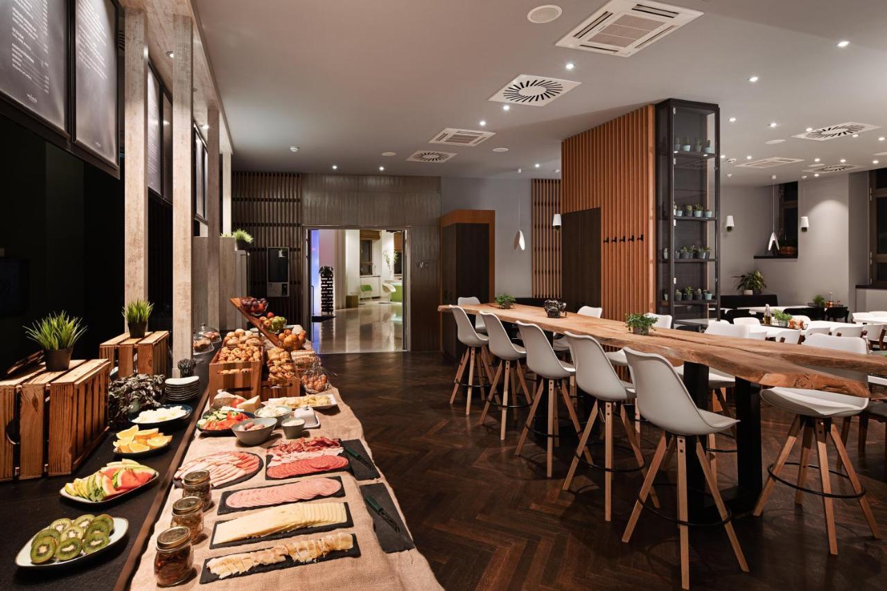 Hotel Indigo Berlin - Ku'Damm By Ihg Екстериор снимка